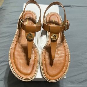 Women’s sandals